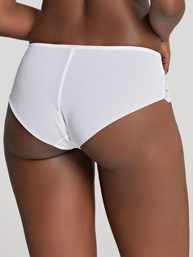 Ana Brief