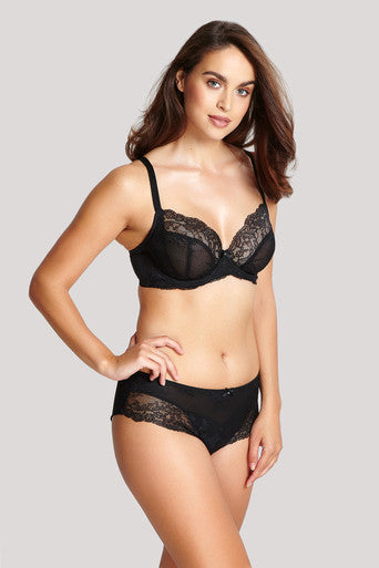 Ana Brief